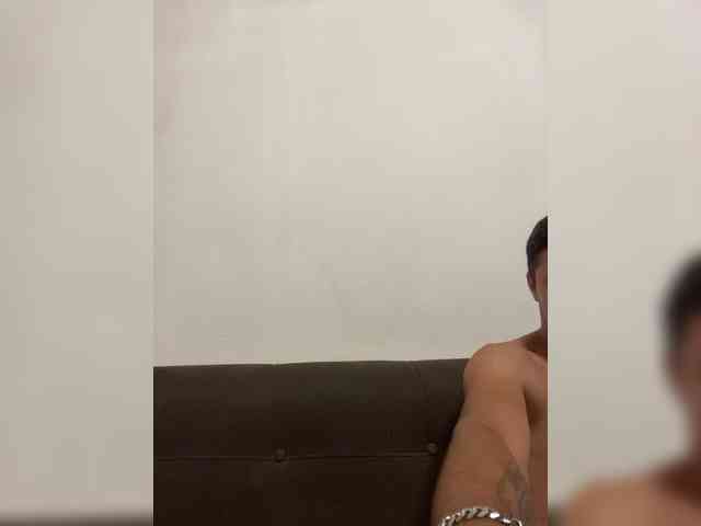 Kiss_999 webcam