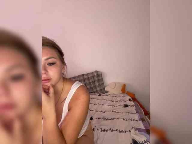 Kiss_999 webcam