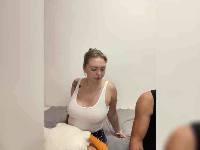 Kiss_999 webcam