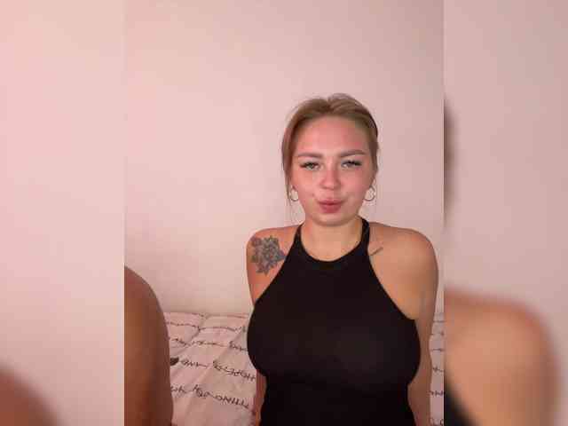 Kiss_999 webcam