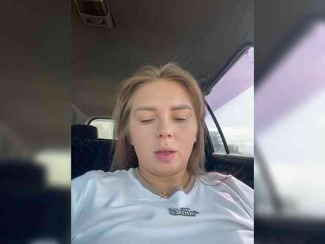 Kiss_999
