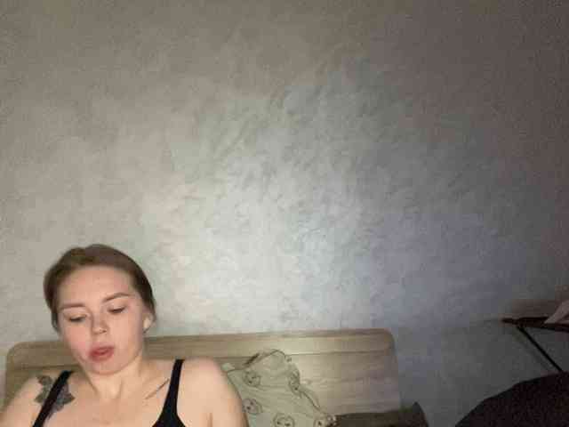 Kiss_999 webcam