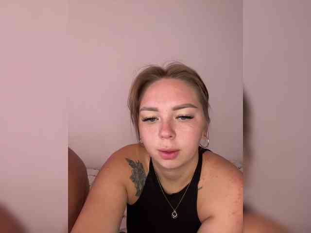 Kiss_999 webcam