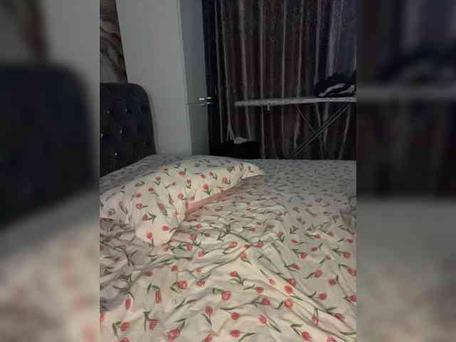Kiss_999 webcam