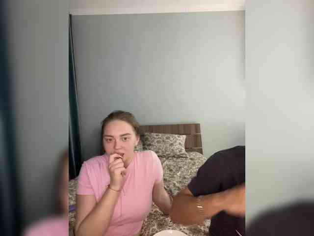 Kiss_999 webcam
