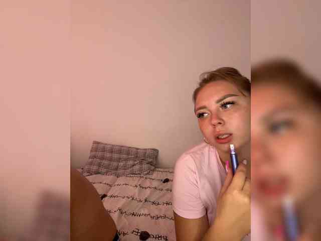 Kiss_999 webcam