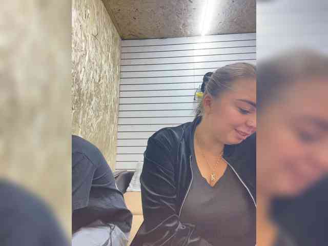 Kiss_999