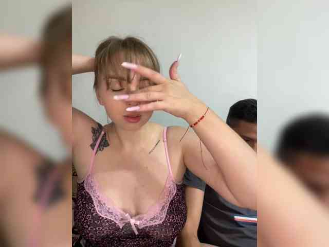 Kiss_999 webcam