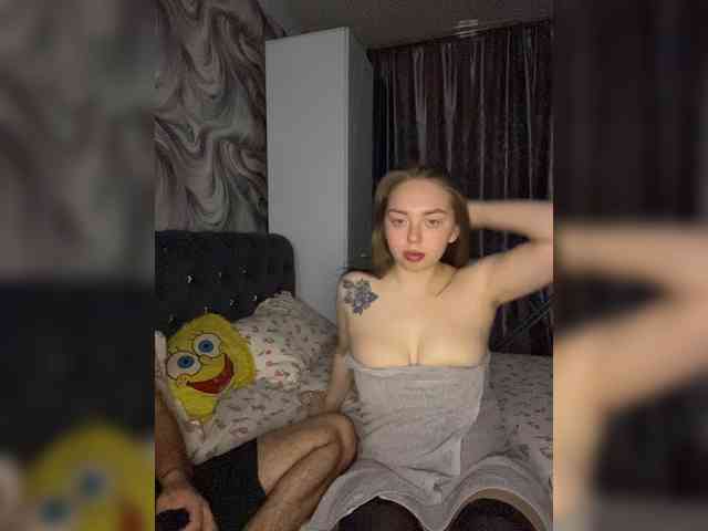 Kiss_999 webcam