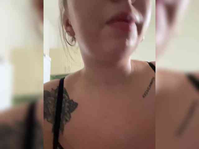 Kiss_999
