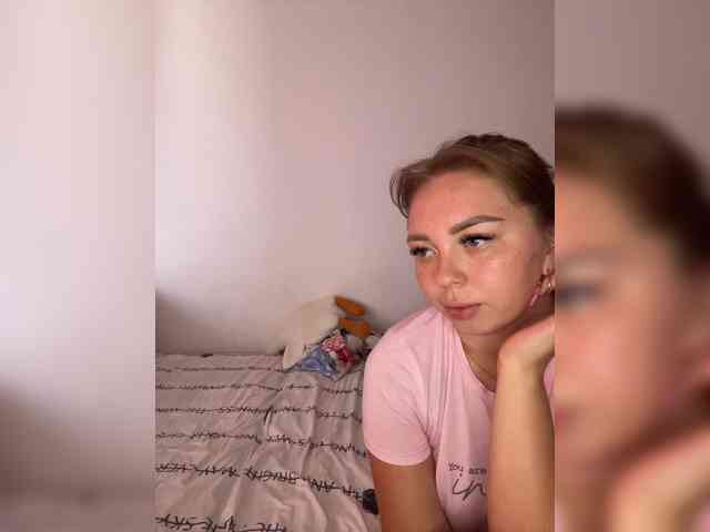 Kiss_999 webcam