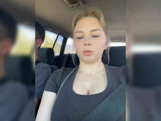 Kiss_999