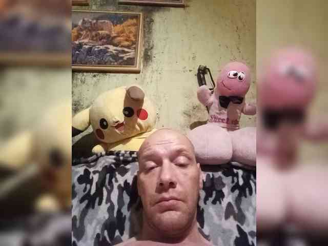 Viktor83a Sex Cam Show