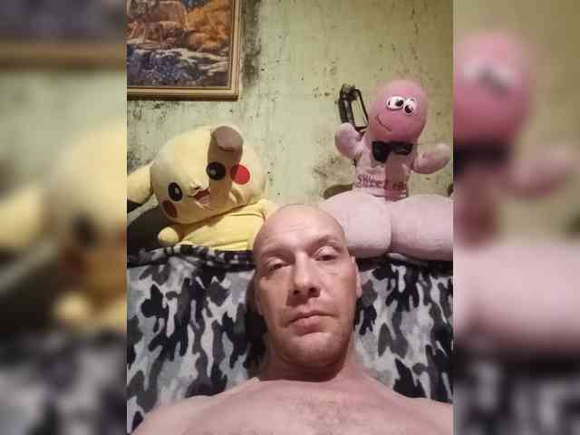 Viktor83a Sex Cam Show