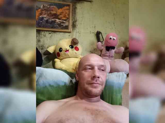 Viktor83a Sex Cam Show