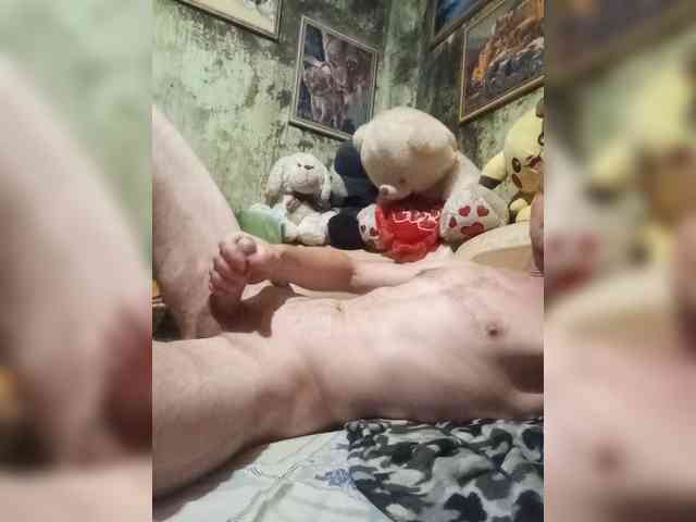 Viktor83a Sex Cam Show