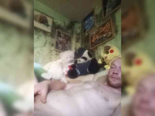Viktor83a Sex Cam Show