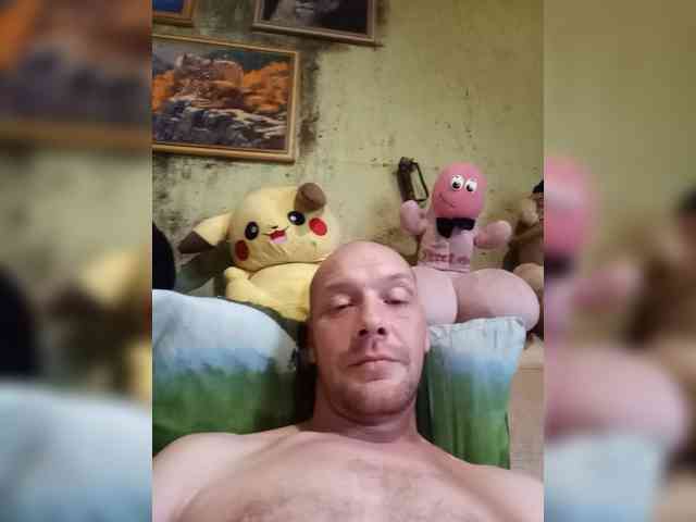 Viktor83a Sex Cam Show