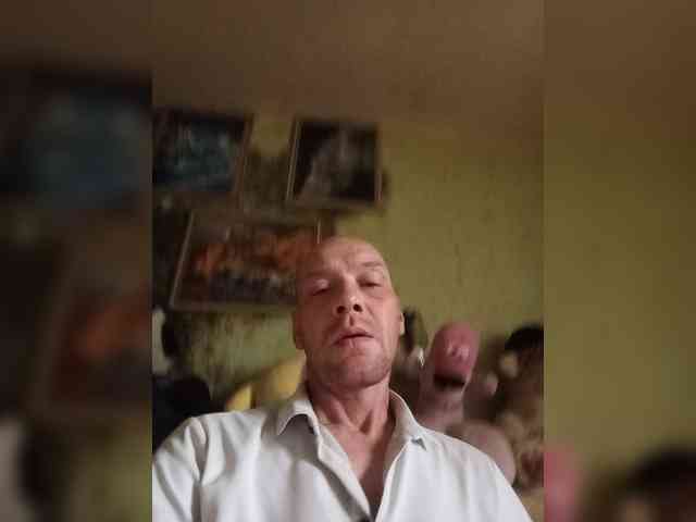 Viktor83a Sex Cam Show