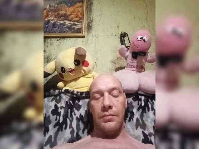 Viktor83a Sex Cam Show