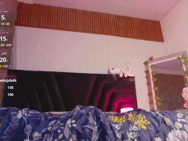lovethickmommy live cam on BongaCams