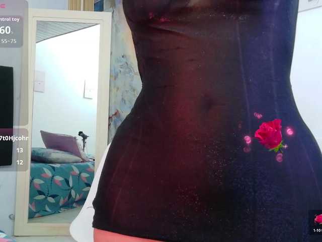 lovethickmommy live cam on BongaCams