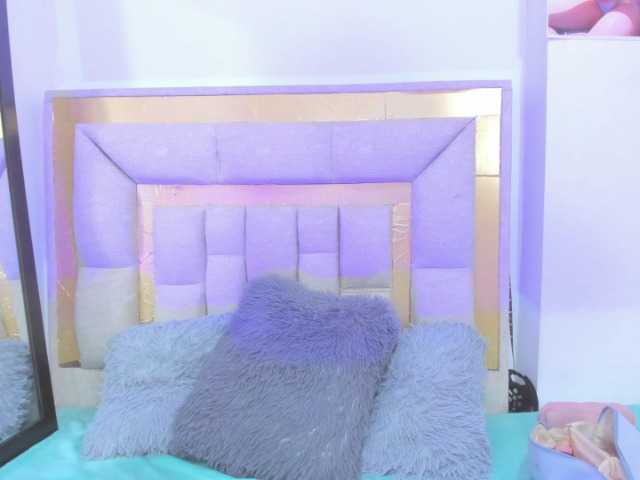 Hannamiller live webcam show
