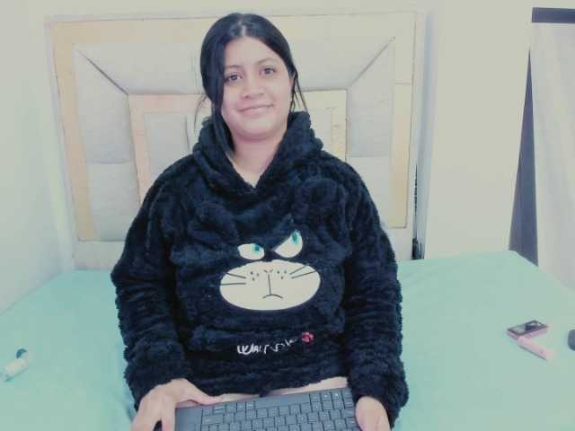 Hannamiller live webcam show