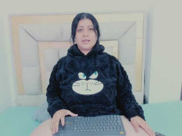 Hannamiller live webcam show