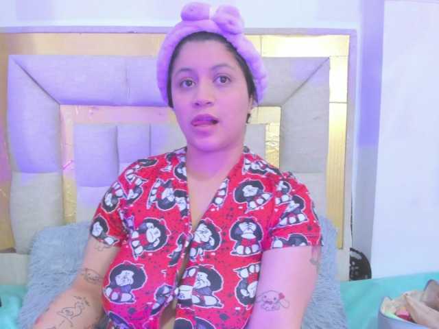 Hannamiller live cam on BongaCams