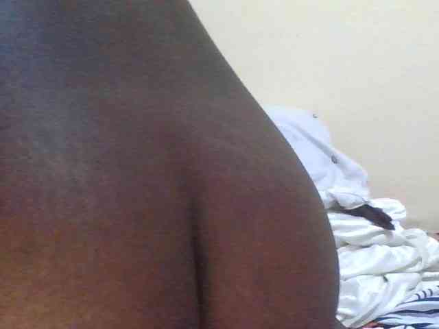 Lola-69 webcam