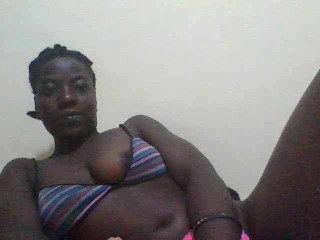 Lola-69 webcam