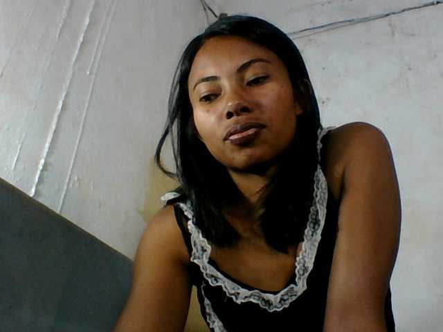 Aina9 live webcam show