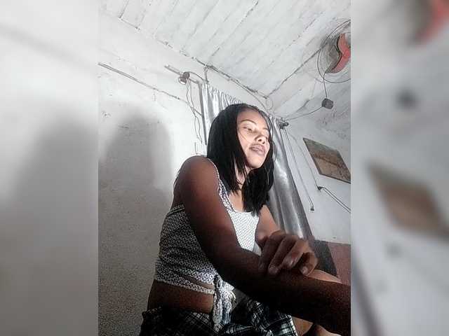 Aina9 live cam on BongaCams