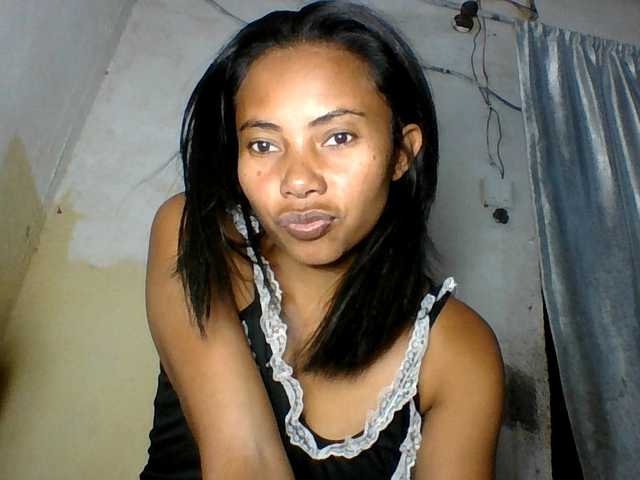 Aina9 live webcam show