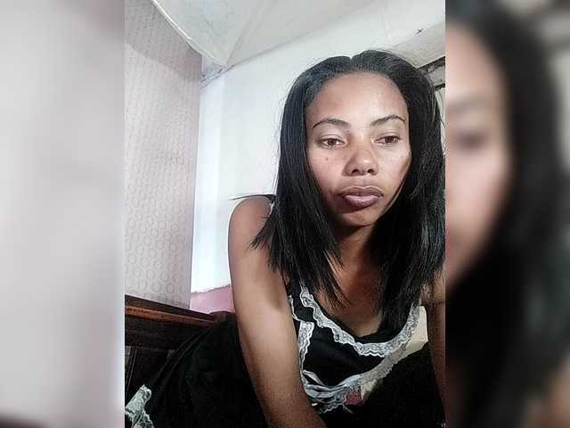 Aina9 live webcam show