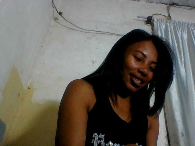 Aina9 live webcam show