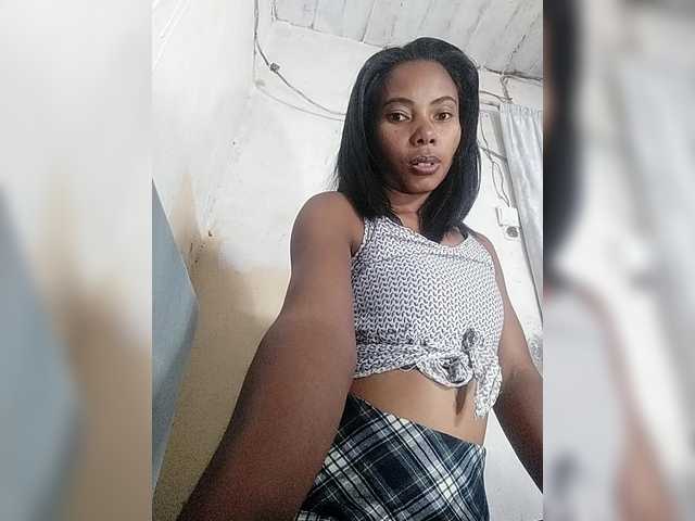 Aina9 live cam on BongaCams