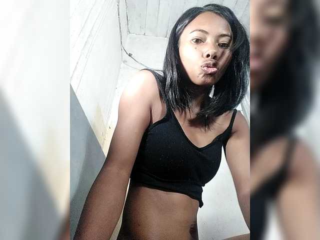 Aina9 live cam on BongaCams