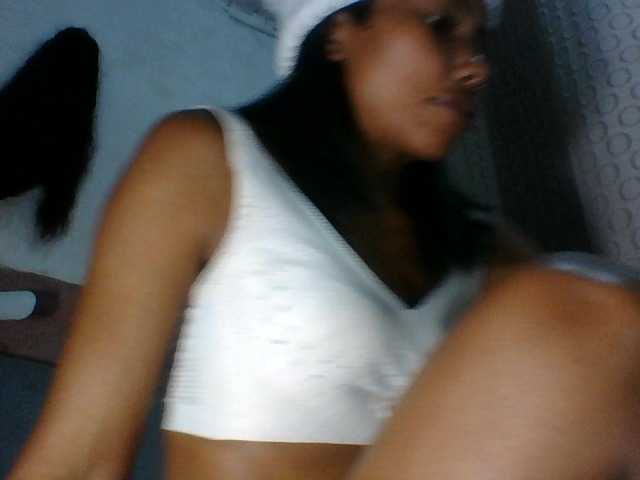 Aina9 live cam on BongaCams