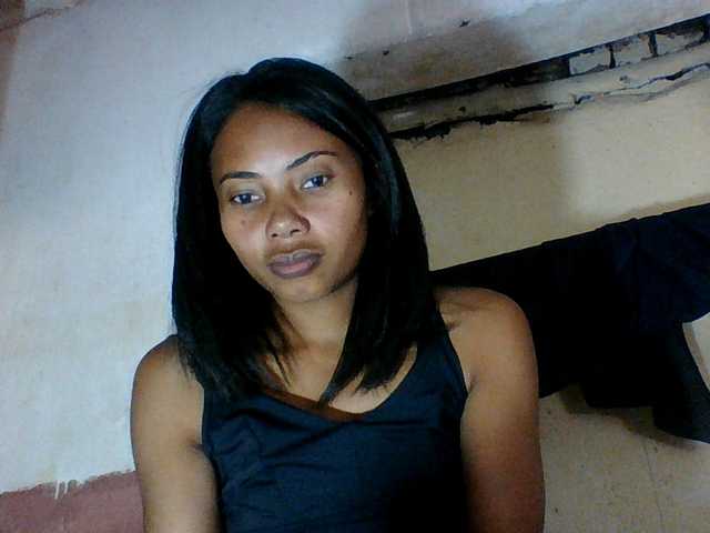Aina9 live webcam show