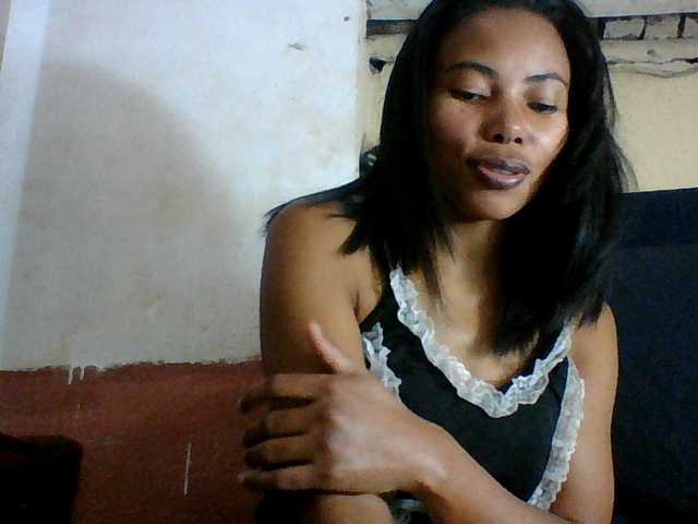 Aina9 live webcam show