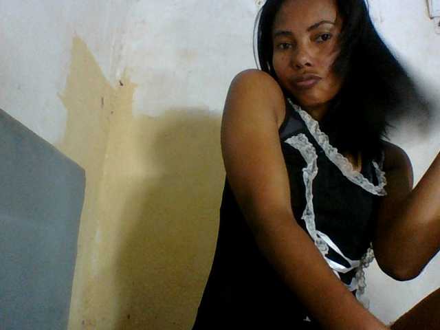 Aina9 live webcam show