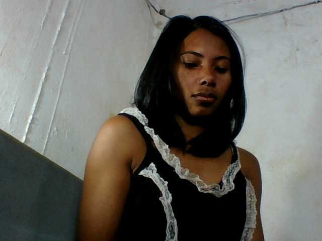 Aina9 live webcam show
