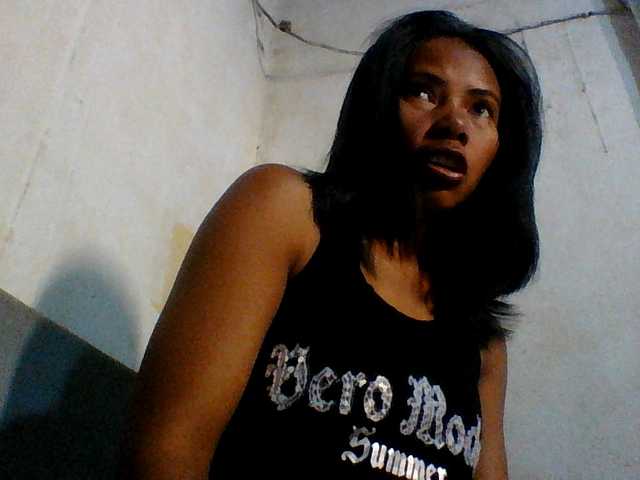 Aina9 live webcam show