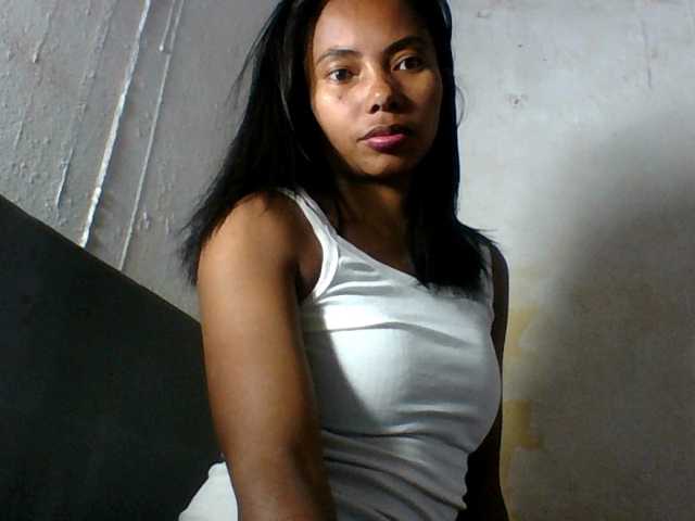 Aina9, en directo ahora en BongaCams