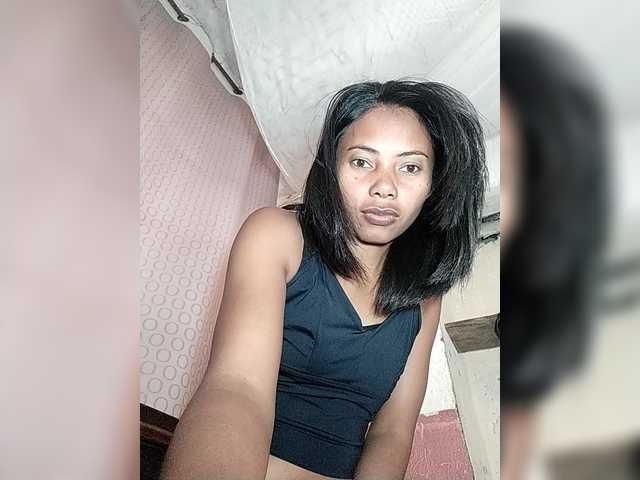 Aina9 live webcam show