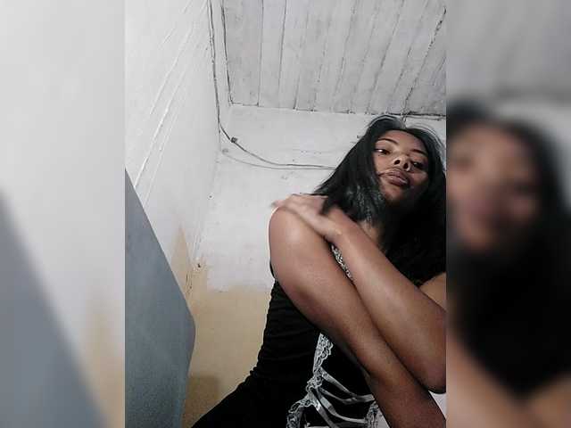 Aina9 live webcam show