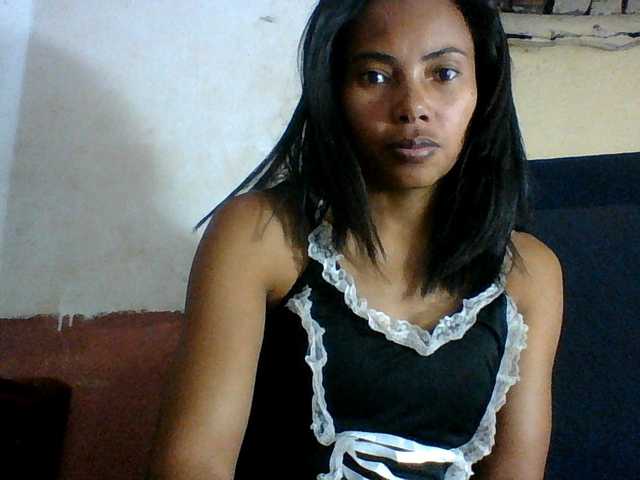 Aina9 live webcam show