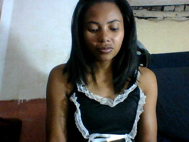 Aina9 live webcam show